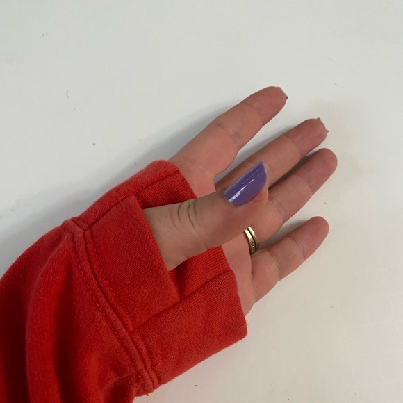 Nike Sweatshirt Crew Kangaroo pockets fleece kids size M, red - Picture 9 of 13